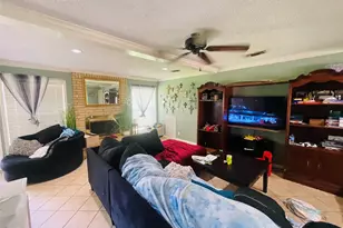 118 Driftwood Dr, Lake Jackson, TX 77566 - Photo 6