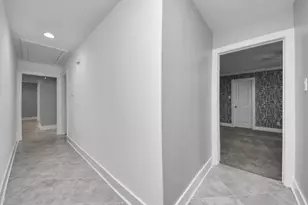 10303 Greenwillow St, Houston, TX 77035 - Photo 26