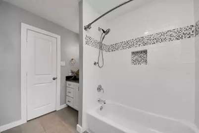 10303 Greenwillow Street, Houston, TX 77035 - Photo 24