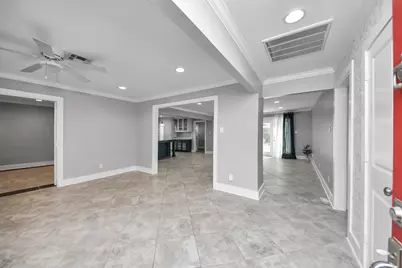 10303 Greenwillow Street, Houston, TX 77035 - Photo 8