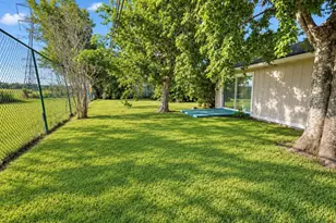 10303 Greenwillow St, Houston, TX 77035 - Photo 48