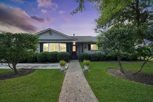10303 Greenwillow St, Houston, TX 77035 - Photo 1