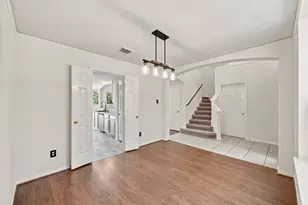 10 Orchid Grove Pl, Conroe, TX 77385 - Photo 6