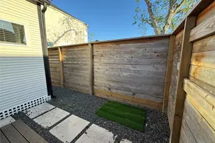 1033 Adele St, Houston, TX 77009 - Photo 16