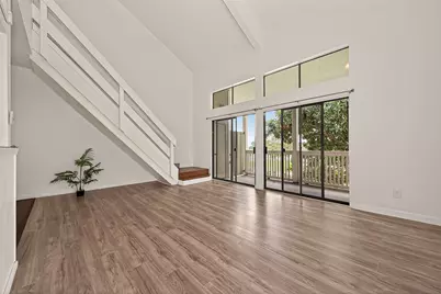 180 April Point Drive S, Conroe, TX 77356 - Photo 24