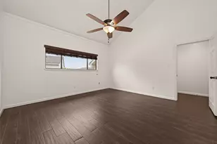 180 April Point Dr S, Conroe, TX 77356 - Photo 16