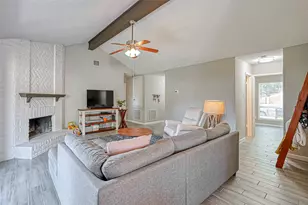 22622 John Rolfe Ln, Katy, TX 77449 - Photo 4