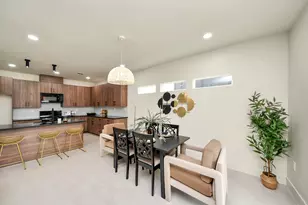319 E Gulf St, Baytown, TX 77520 - Photo 12