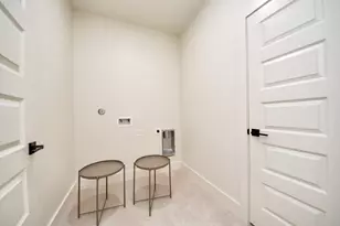 319 E Gulf St, Baytown, TX 77520 - Photo 20