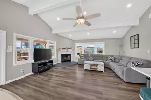 16713 Jamaica Beach Rd, Jamaica Beach, TX 77554 - Photo 6