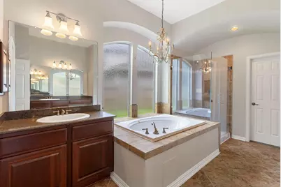 6 Hithervale Court, The Woodlands, TX 77382 - Photo 22