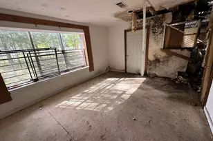 110 Stewart St, Coldspring, TX 77331 - Photo 10