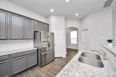4423 Santorini Lane, Houston, TX 77045 - Photo 6