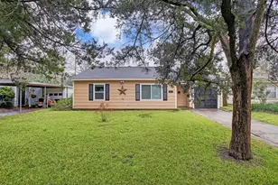 6713 Barney Rd, Houston, TX 77092 - Photo 1