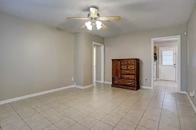 6713 Barney Road, Houston, TX 77092 - Photo 4