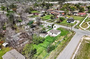 13342 Elderberry Ln, Houston, TX 77049 - Photo 6