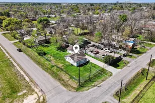 13342 Elderberry Ln, Houston, TX 77049 - Photo 8