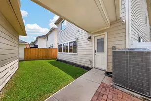 11812 Chanteloup Dr, Houston, TX 77047 - Photo 40