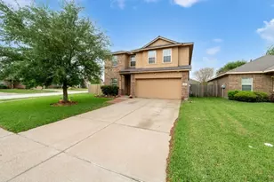 2201 Moonstone Ct, Texas City, TX 77591 - Photo 2