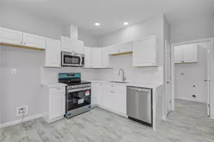 1107 W 2nd St, Freeport, TX 77541 - Photo 10