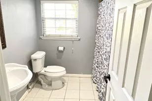 7518 Gracia St, Houston, TX 77037 - Photo 18