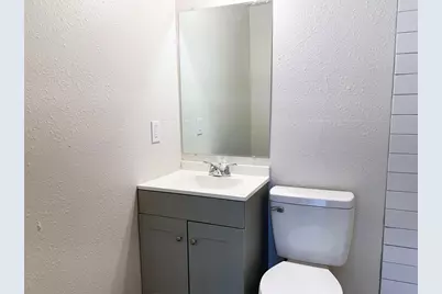 201 Eastwood Unit S1 Street #S1, Houston, TX 77011 - Photo 18