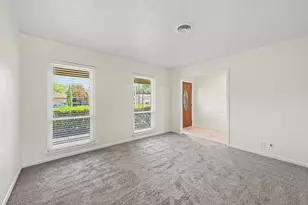 9315 Val Verde St, Houston, TX 77063 - Photo 4
