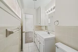 9315 Val Verde St, Houston, TX 77063 - Photo 18
