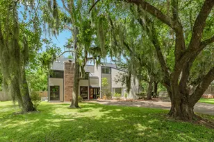 121 Catalpa St, Lake Jackson, TX 77566 - Photo 4