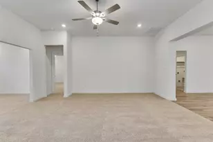 3206 Emerald Hls Dr, Angleton, TX 77515 - Photo 16