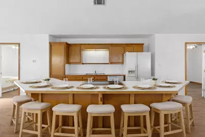 908 West Lane, Crystal Beach, TX 77650 - Photo 4