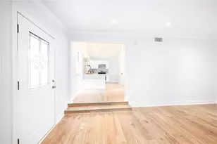 426 N Holland St, Bellville, TX 77418 - Photo 8