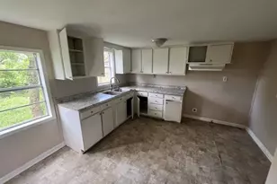 1414 Avenue K, Danbury, TX 77534 - Photo 8