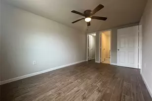 605 E Hunnicutt St, Baytown, TX 77520 - Photo 12