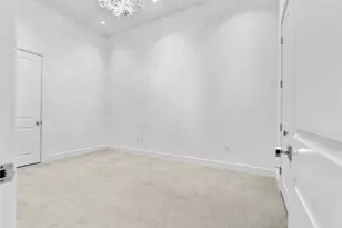 4521 San Felipe St, Houston, TX 77027 - Photo 20