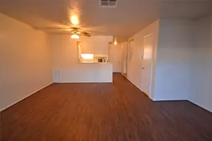 9200 W Bellfort Ave, Houston, TX 77031 - Photo 16