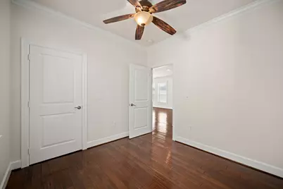 110 Kendall Street, Houston, TX 77003 - Photo 18