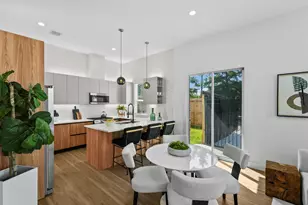 2582 W Tidwell Rd, Houston, TX 77091 - Photo 2