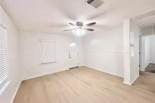 1121 N Chenango St, Angleton, TX 77515 - Photo 2