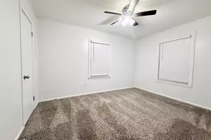 1121 N Chenango St, Angleton, TX 77515 - Photo 12