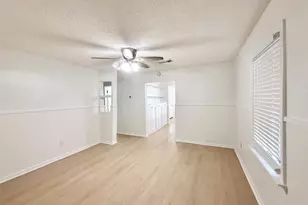 1121 N Chenango St, Angleton, TX 77515 - Photo 4