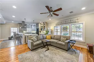 1550 Sue Barnett Dr, Houston, TX 77018 - Photo 16