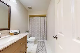 1205 El Camino Dr, Webster, TX 77058 - Photo 38