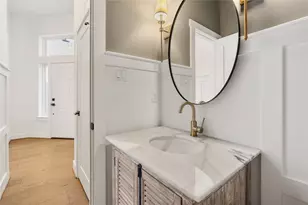 802 Aurora St, Houston, TX 77009 - Photo 8