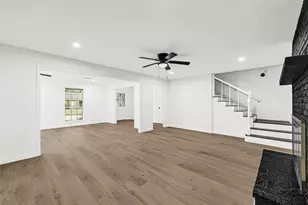 413 Oakhill Dr, Conroe, TX 77304 - Photo 8