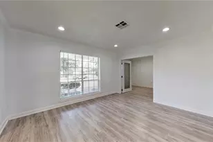 9023 Dunlap St, Houston, TX 77074 - Photo 10