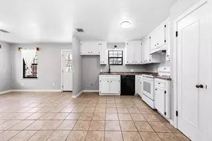 2474 Gates Rd, Alvin, TX 77511 - Photo 16