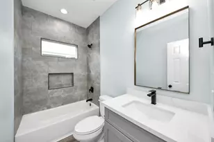 7502 Sandle St, Houston, TX 77088 - Photo 26