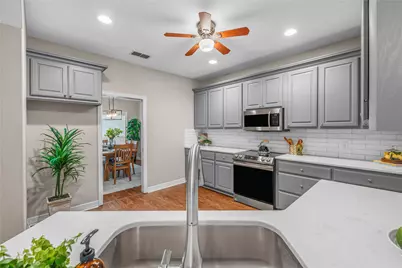 305 Chimney Hill Drive, College Station, TX 77840 - Photo 10