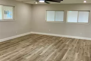 11703 Cherry Point Dr, Mont Belvieu, TX 77535 - Photo 22